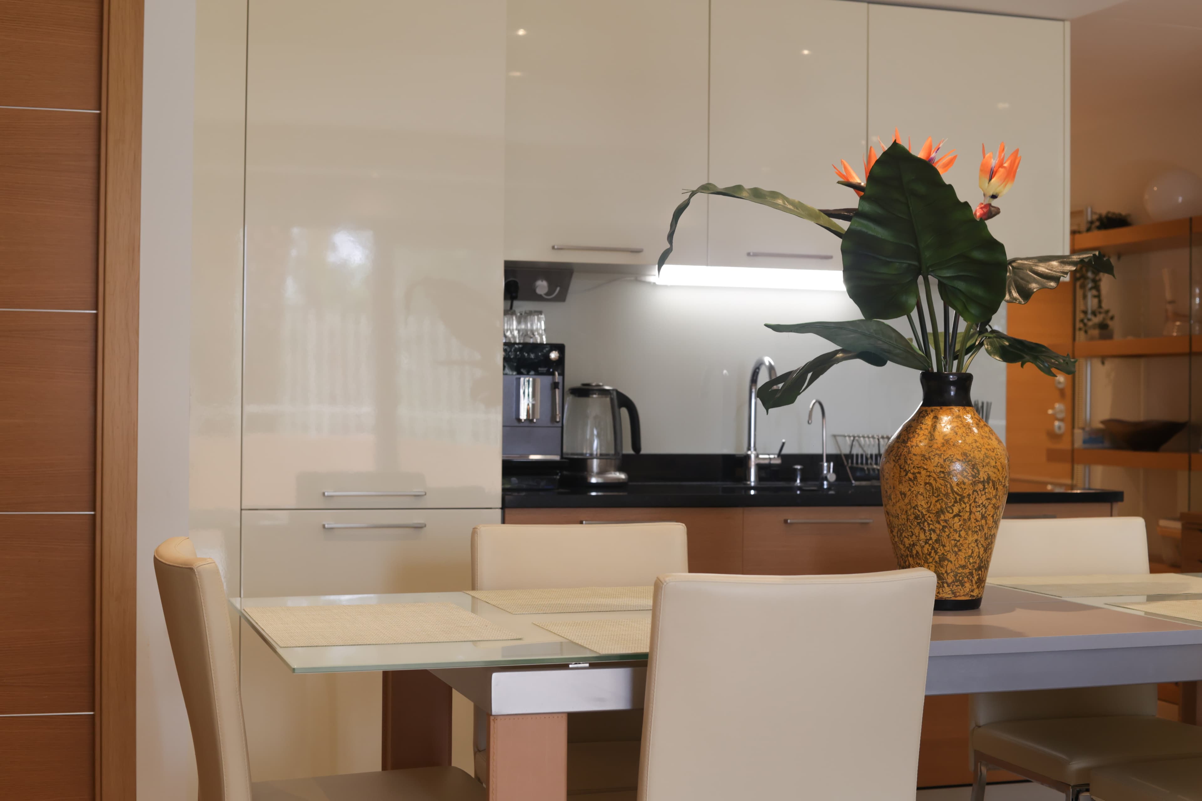 Modern Apartment — photo 3