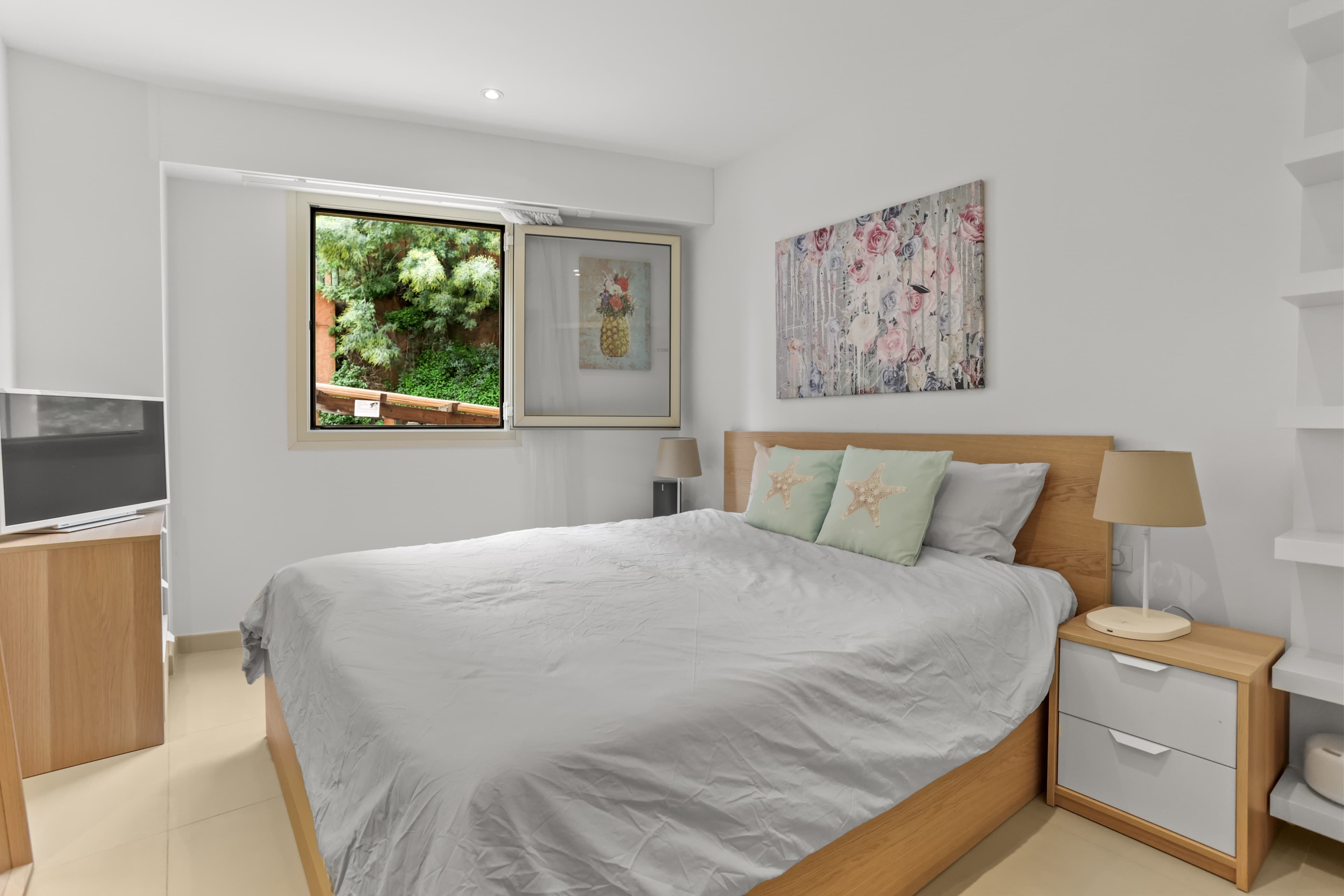 Modern Apartment — photo 5