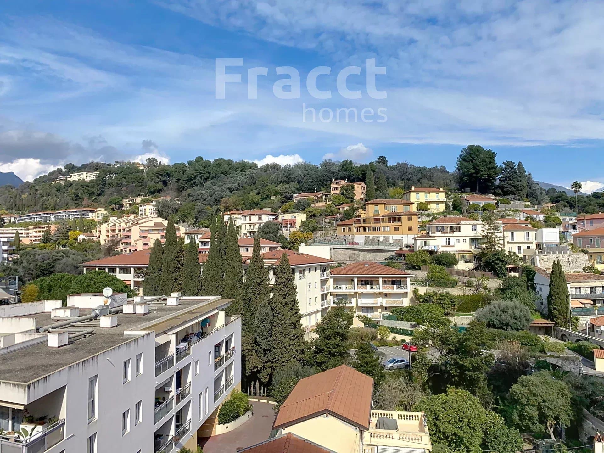 Charming Apartment with Mountain Views — photo 30