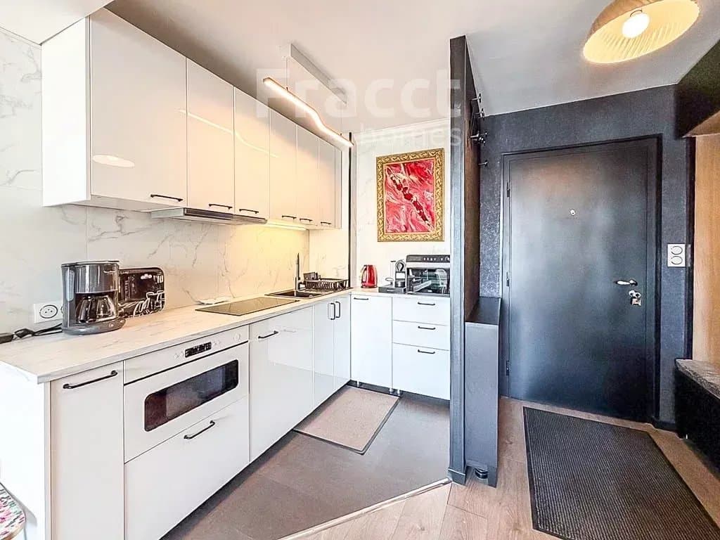 Elegant One Bedroom Apartment — photo 4