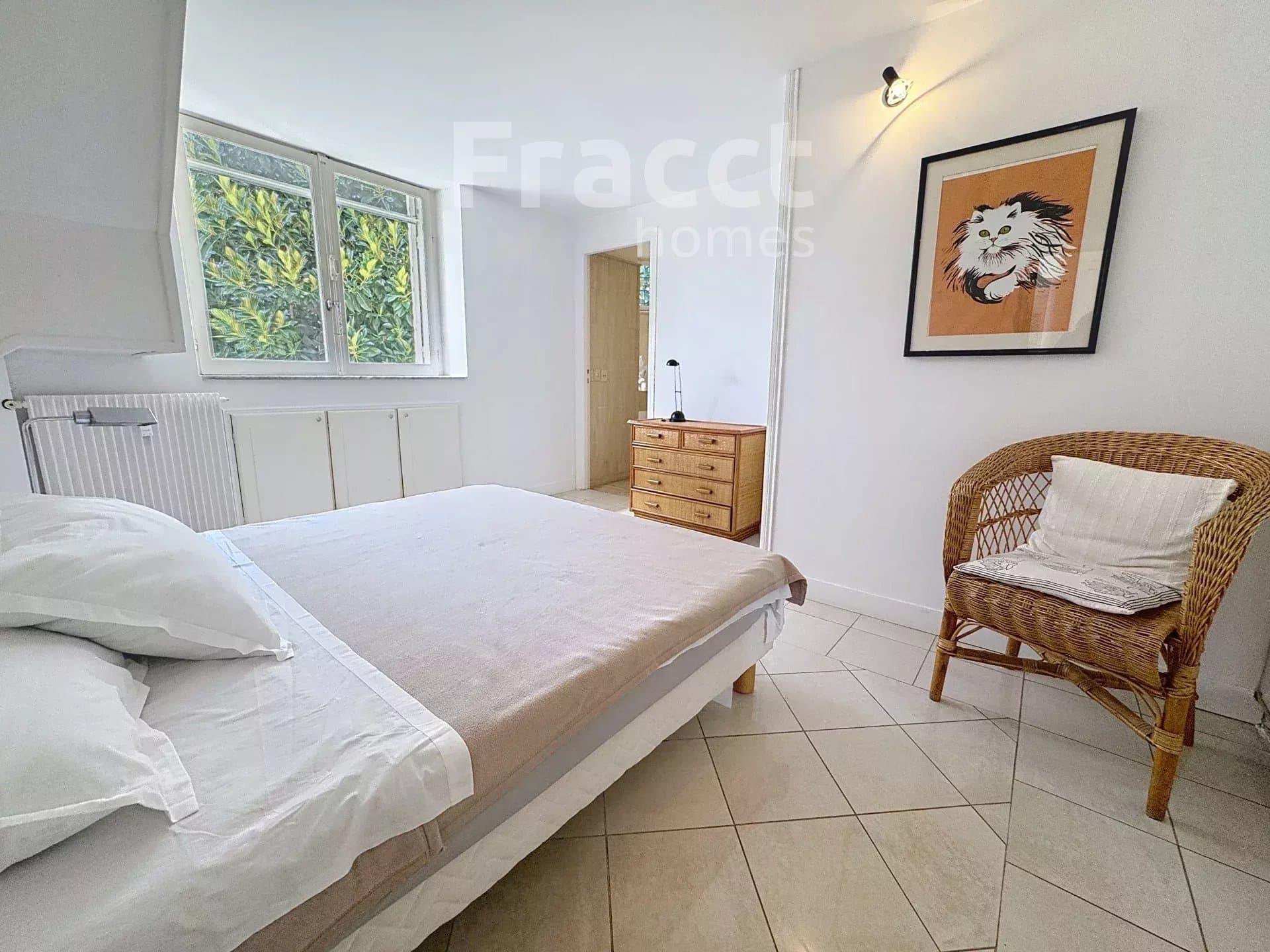 Elegant Riviera Apartment — photo 7