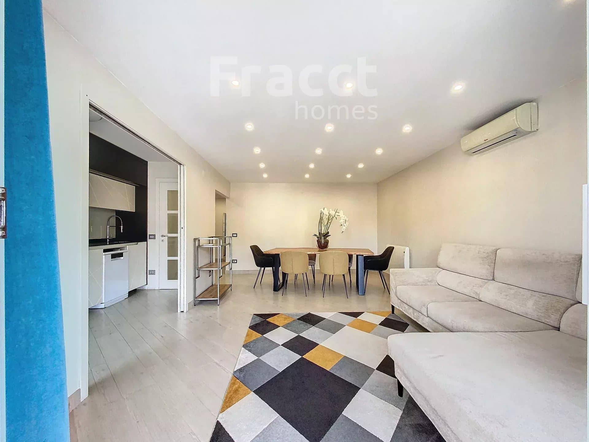 Charming Apartment with Mountain Views — photo 9