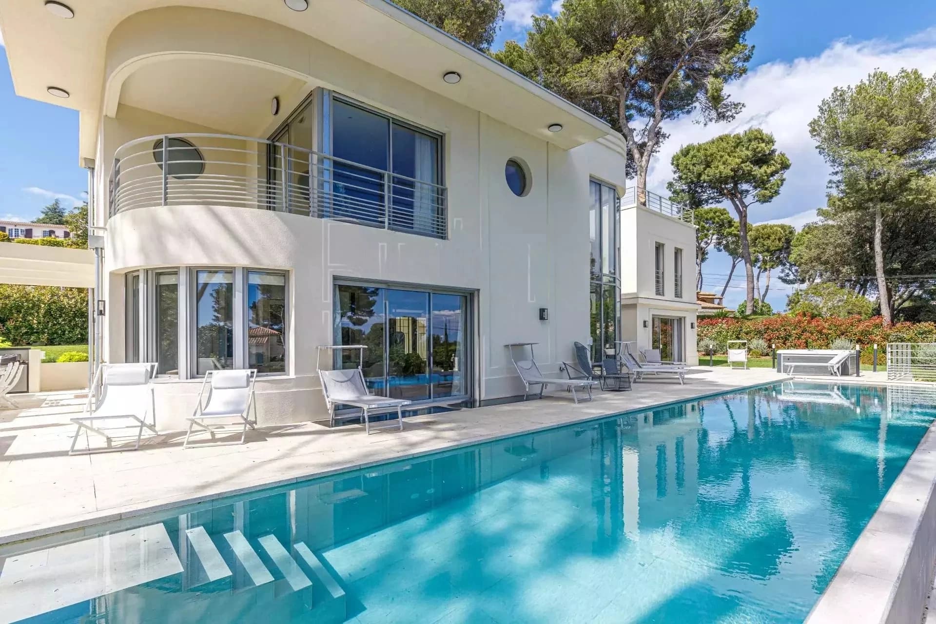 Villa Antibes — photo 1