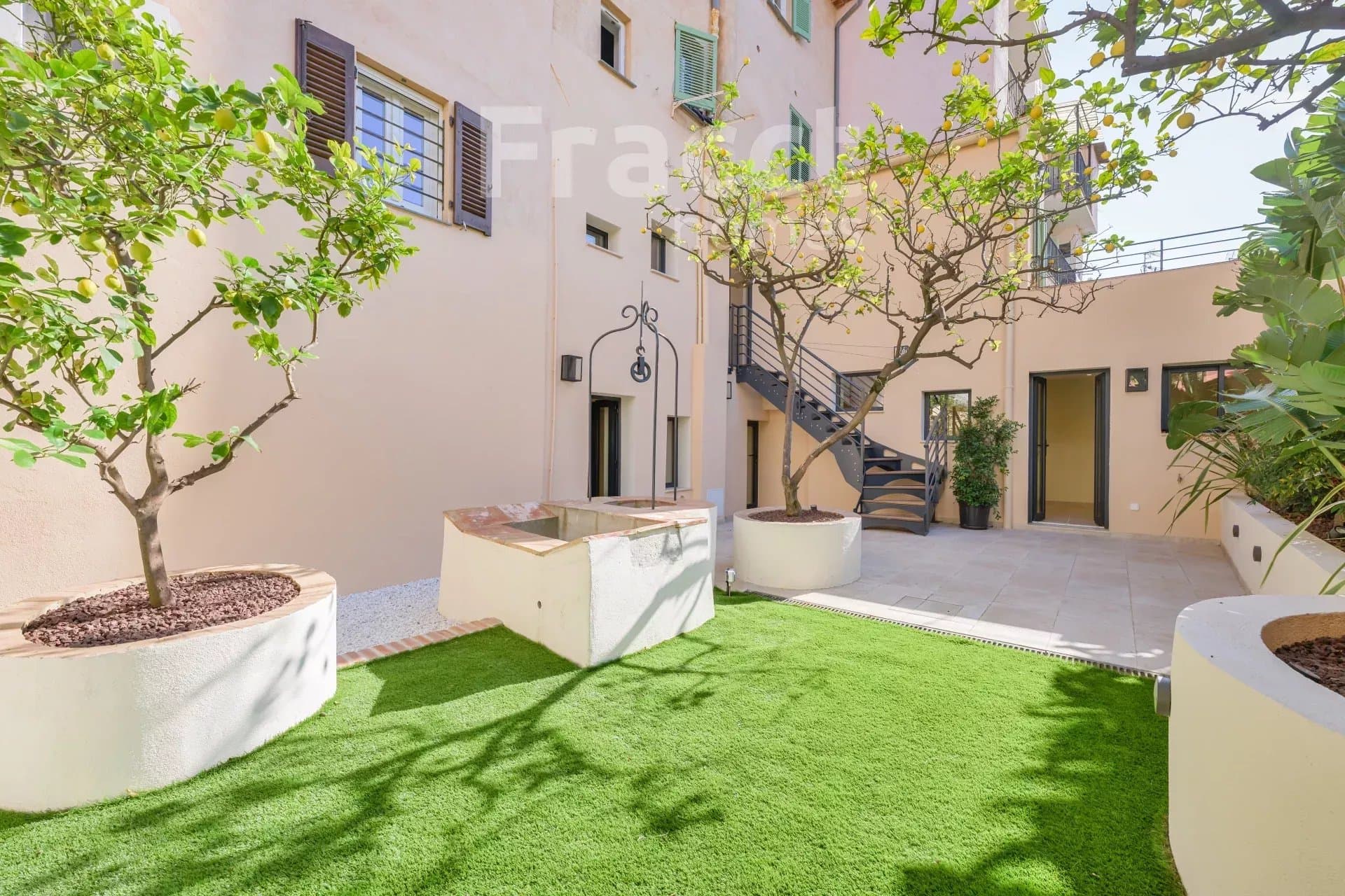 Refinded Garden-Level Duplex — photo 18