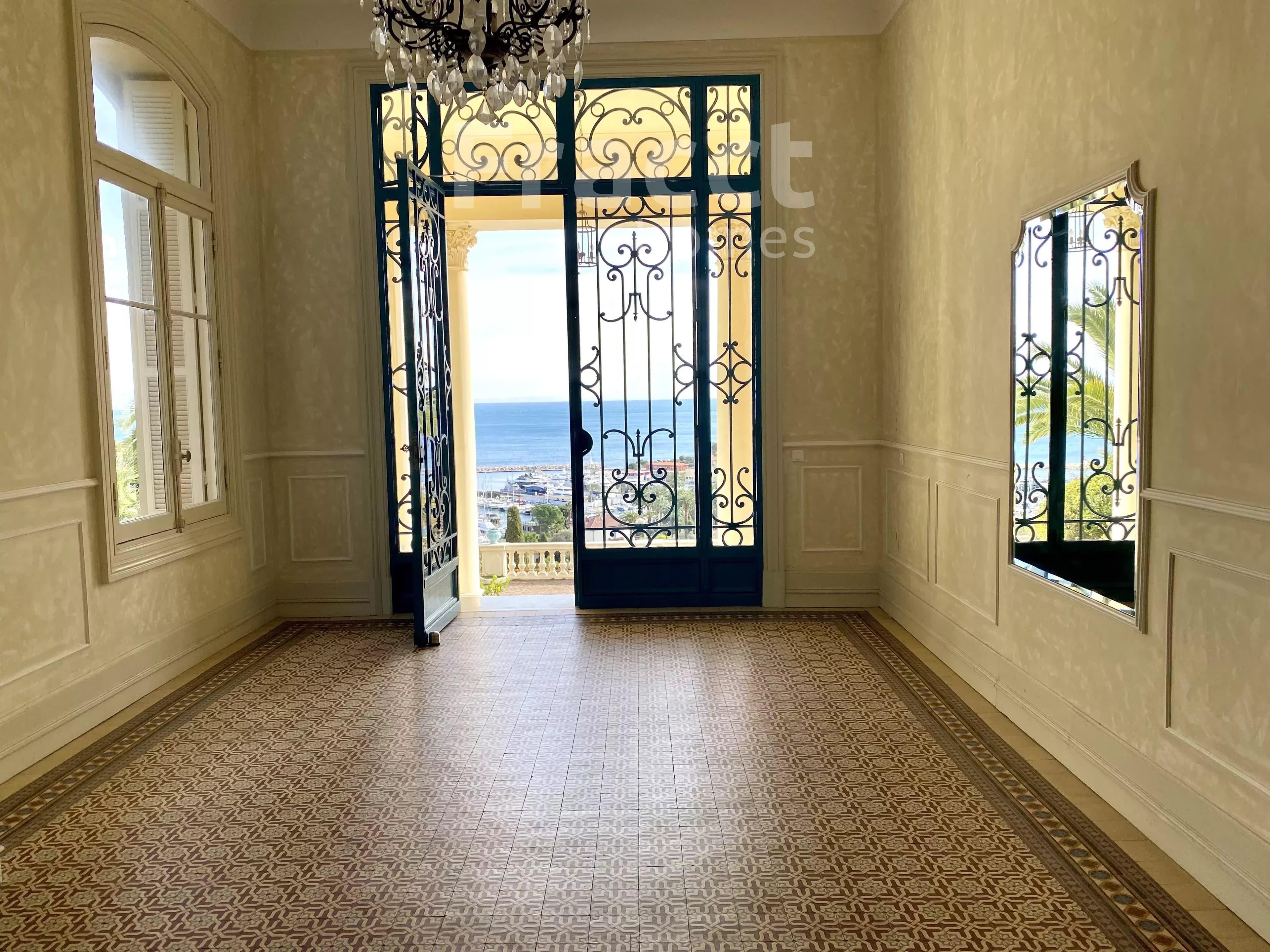 Prestigious Penthouse — photo 7