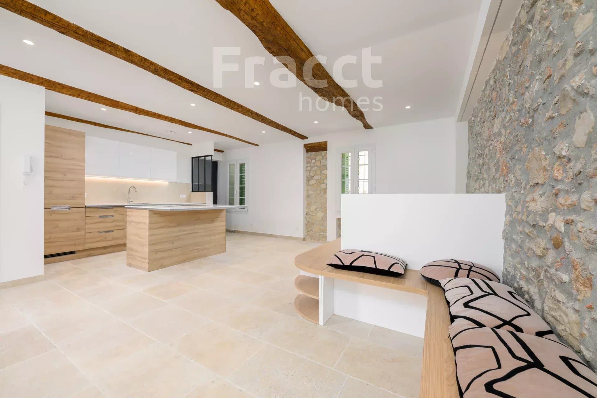 Refinded Garden-Level Duplex — photo 4