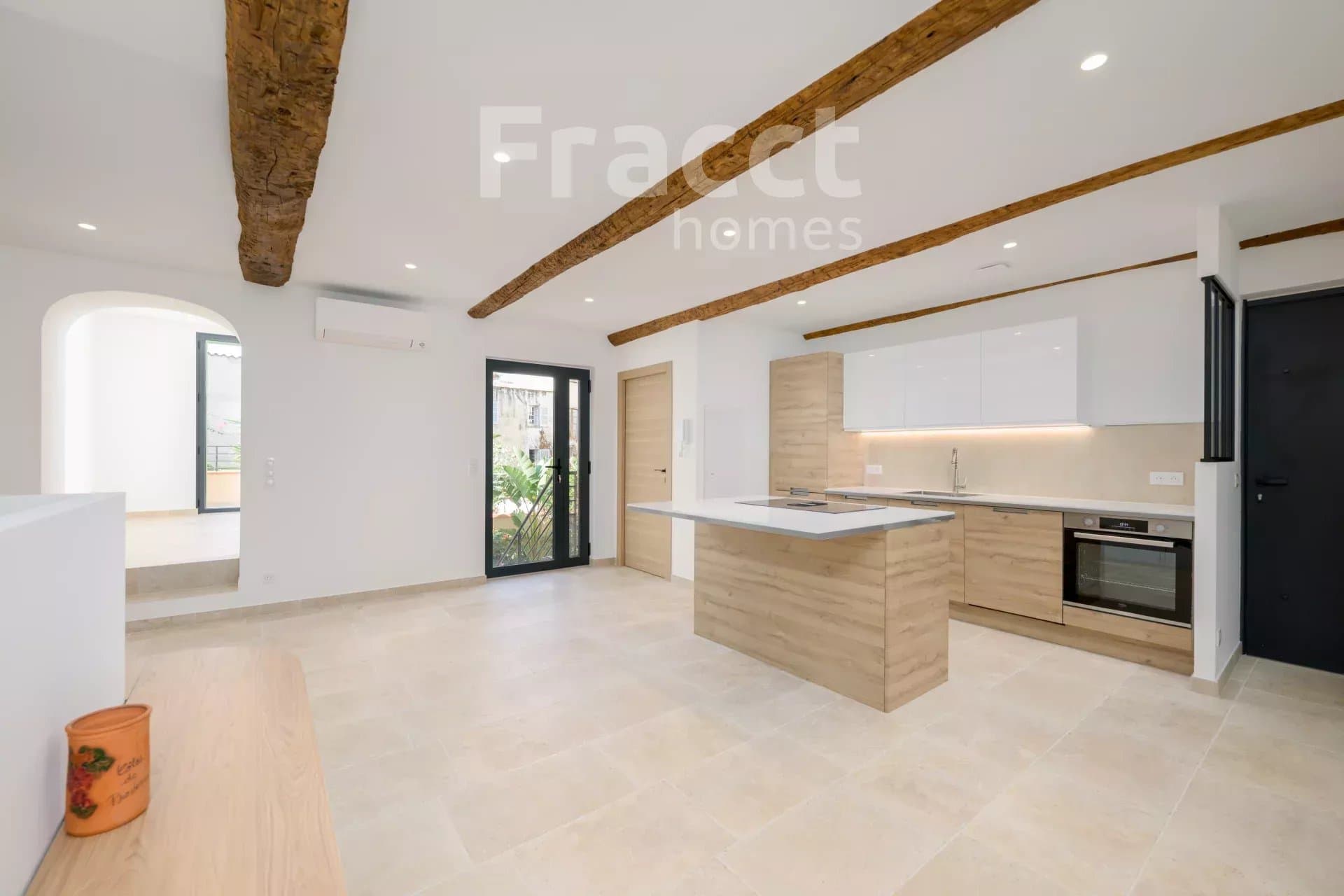 Refinded Garden-Level Duplex — photo 2