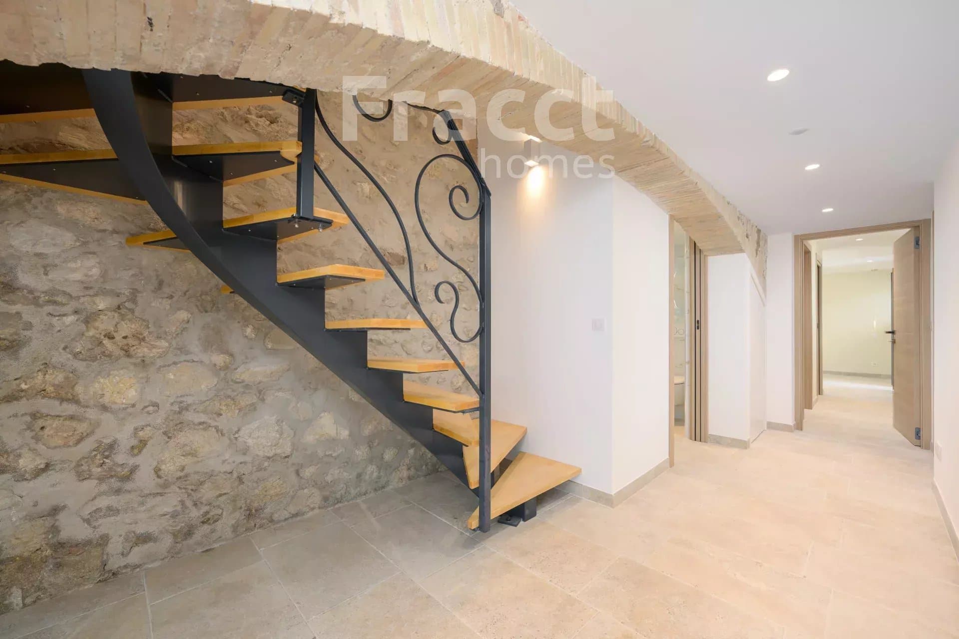 Refinded Garden-Level Duplex — photo 11
