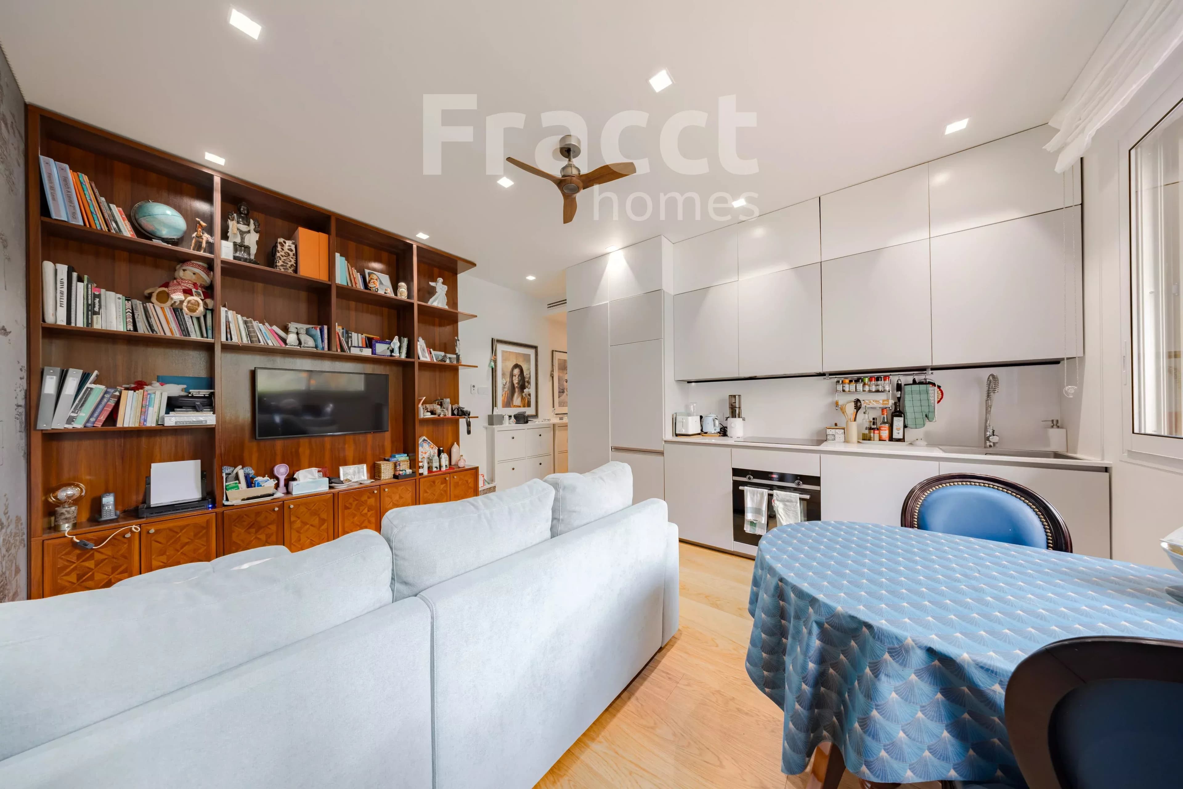 Garden-Level Apartment — photo 6